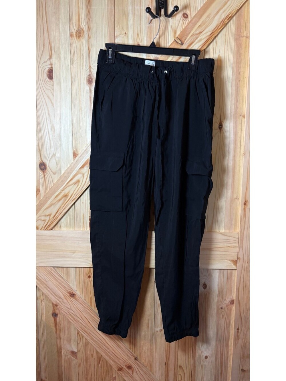 Wonderly Black Cargo Style Jogger Pants and Drawstring Waist Size Medium